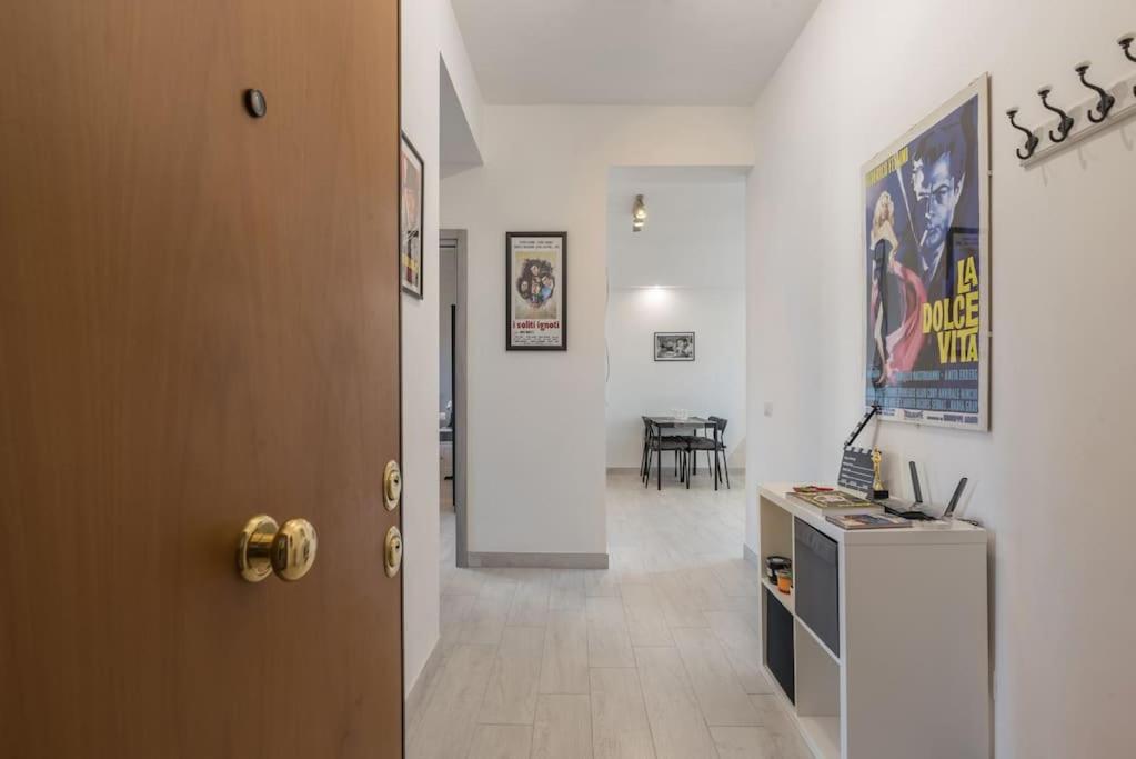 Appartement Cinema House In Cinecitta Rome
